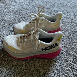Hoka tennis shoe
